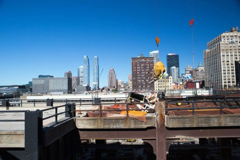 New York City buildings under construction next to the High Line